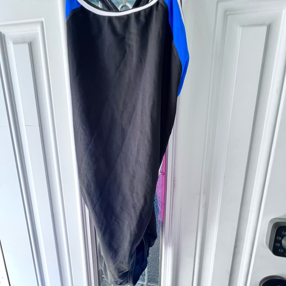 Ocean Racing by Color Block Performance Back One Piece swimsuit Size 36